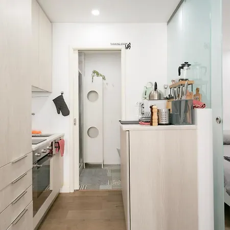Modern Cozy In Lisbona